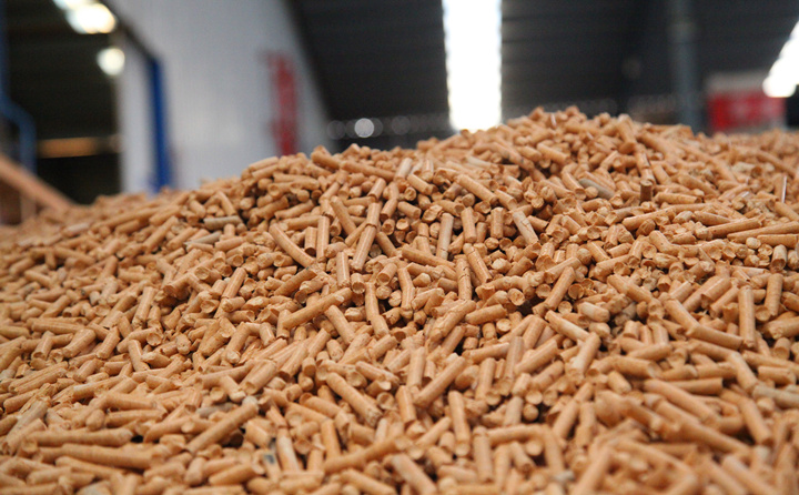 生物質燃料茄子影视视频在线观看助力發電產業，加工秸稈、木屑、樹枝、建築模板，提供生物質顆粒燃料，不斷提供生物質能源，為茄子视频免费观看更好的生活創造價值