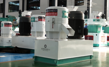 秸稈作顆粒，實現轉化增值